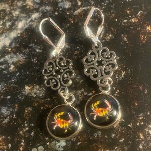 Crab earrings for pierced ears